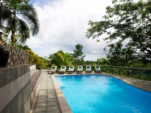 Thara Bayview Villa