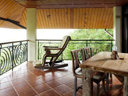 Thara Bayview Villa