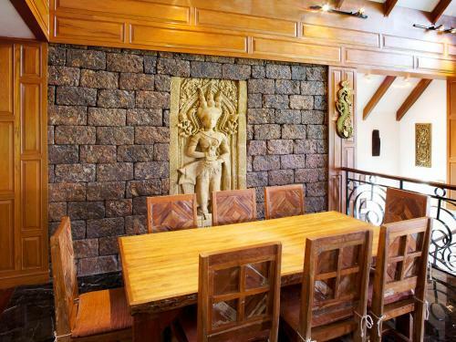 Thara Bayview Villa