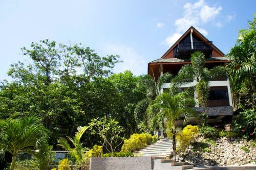 Thara Bayview Villa