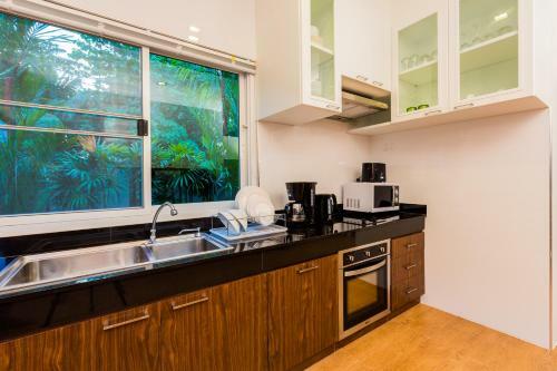 Villa Irawan House