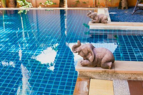Baan Manuchang Villa