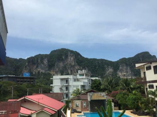 Hostal Baan Taveesri