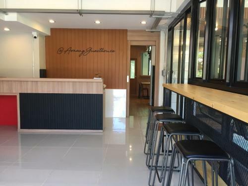 Hostal Baan Taveesri