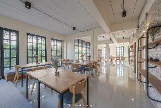 Albergue Arch39 Minimal Art & Craft Hotel