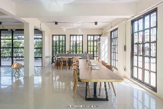 Albergue Arch39 Minimal Art & Craft Hotel