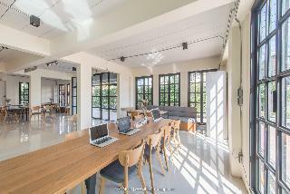 Albergue Arch39 Minimal Art & Craft Hotel