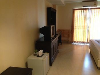 Rayong Lanna Hotel