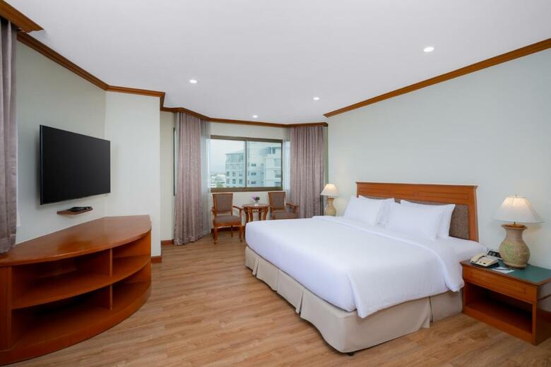 Star Hotel