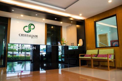 Crystal Jade Hotel And Service Apartment