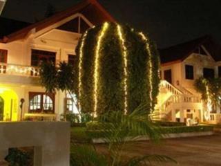 Golden Cupids Hotel