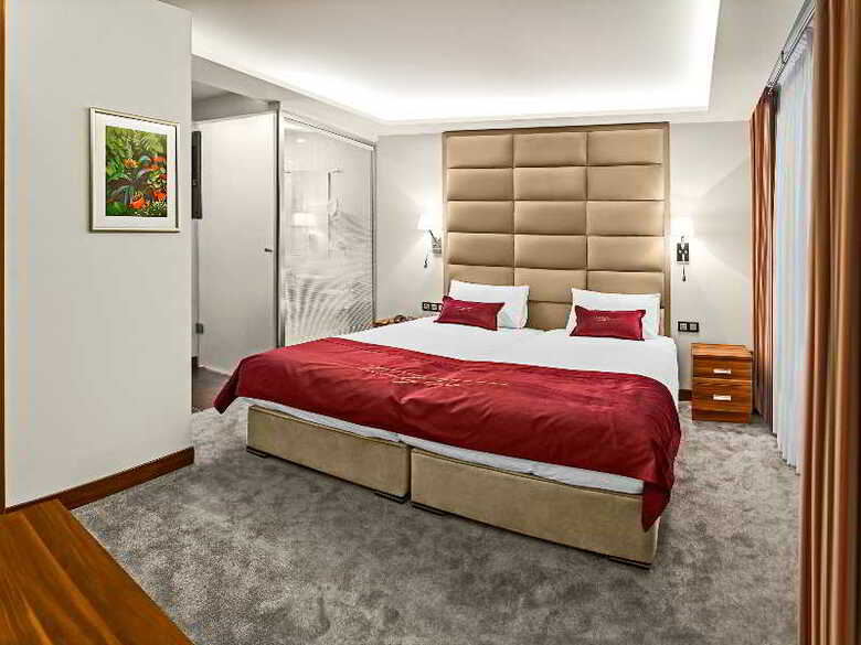The22 Hotel