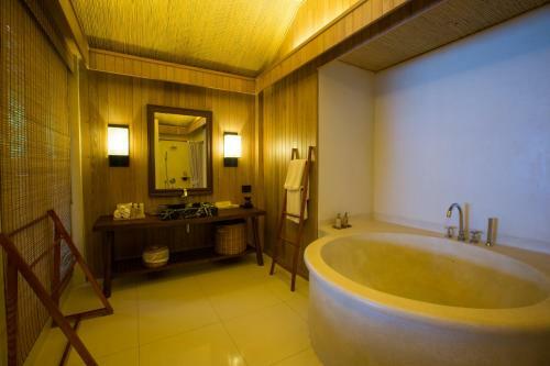 Hotel The Treasure Resort Koh Matsum