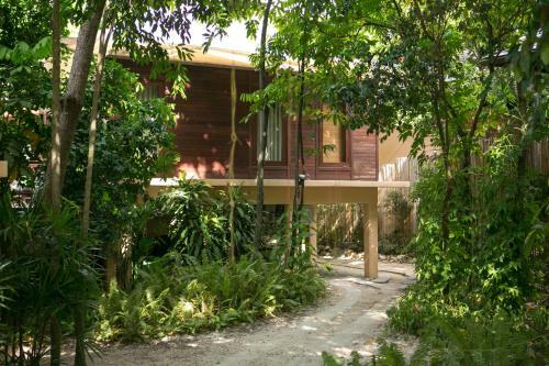 Hotel The Treasure Resort Koh Matsum