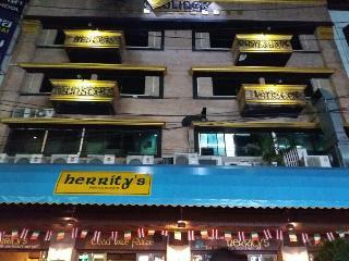 Oscar Sukhumvit Hotel