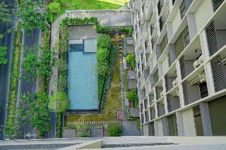 Q-box Hotel Bangkok Blossom