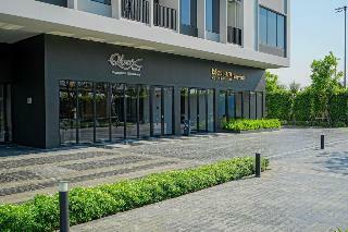 Q-box Hotel Bangkok Blossom