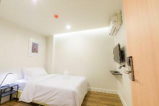 Metro Hotel