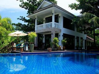 Hotel Racha Island Resort (rayaburi)