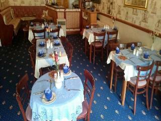 Hotel Willow Grove