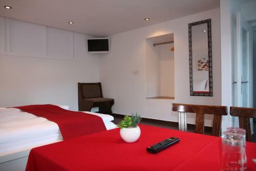 Hostal Hotel Garni Morettina
