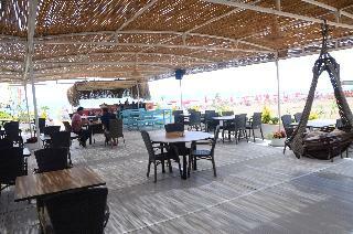 The Sansa Hotel & Spa