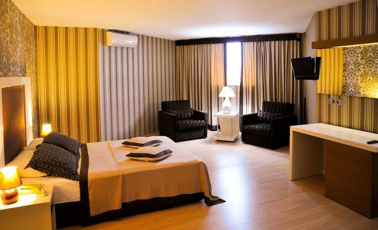 Expo Park Hotel