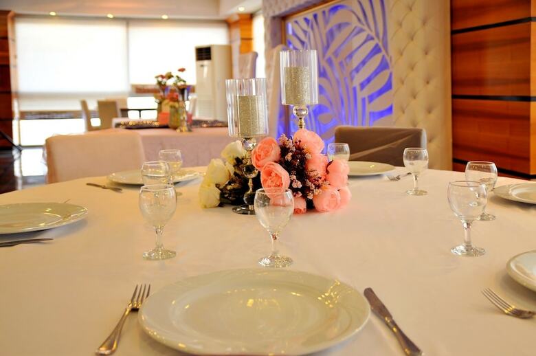 Expo Park Hotel