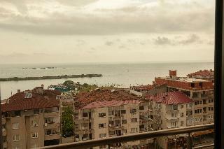 Empula Hotel & Residences