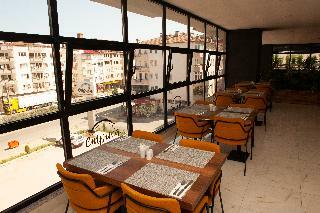 Empula Hotel & Residences