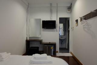 F Plus F Hostel
