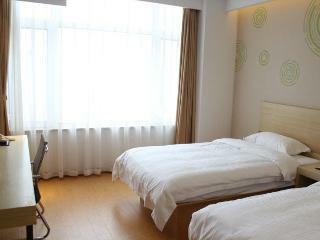 Hotel Greentree Inn Dalian North Railway Station Express