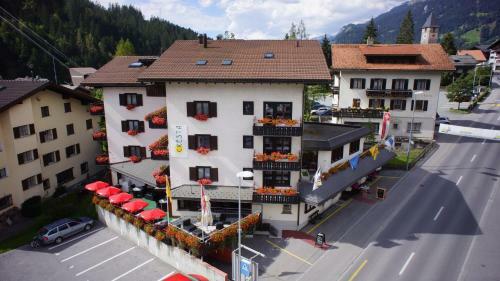 Cresta Hotel