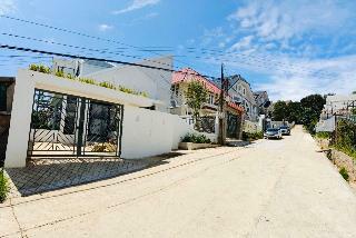 B Villa