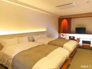 Ryotei Matsuya Honkan Suizenji Ryokan