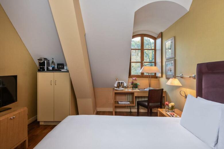 Hotel Parc Des Eaux Vives