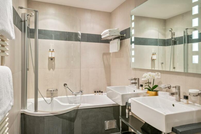 Hotel Parc Des Eaux Vives