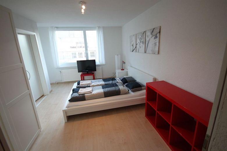 Hitrental Letzigrund - Apartment