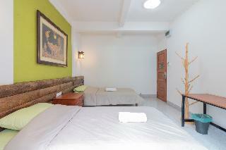 Banthat Thong Hostel