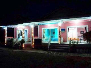 Hotel Baan Captain Hook At Koh Larn