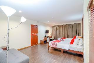 Hotel Oyo 557 Tong House Resort