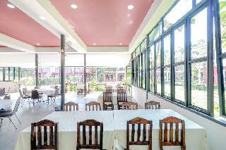 Hotel Oyo 557 Tong House Resort