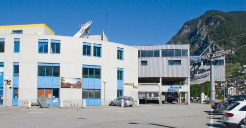 Hostal Camp De Base