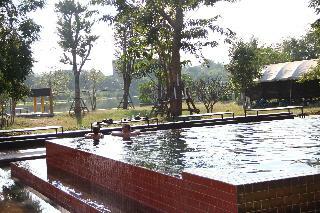 Hotel Riverpool Resort