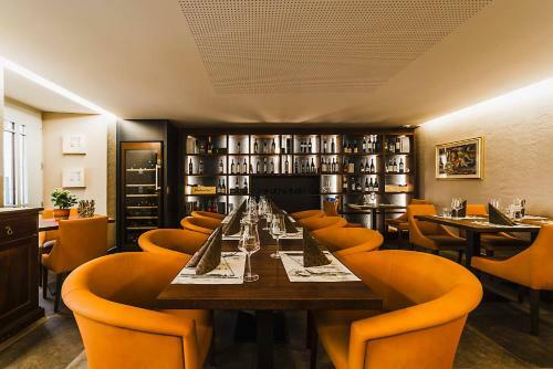 Hostal Caffe Semadeni Garni