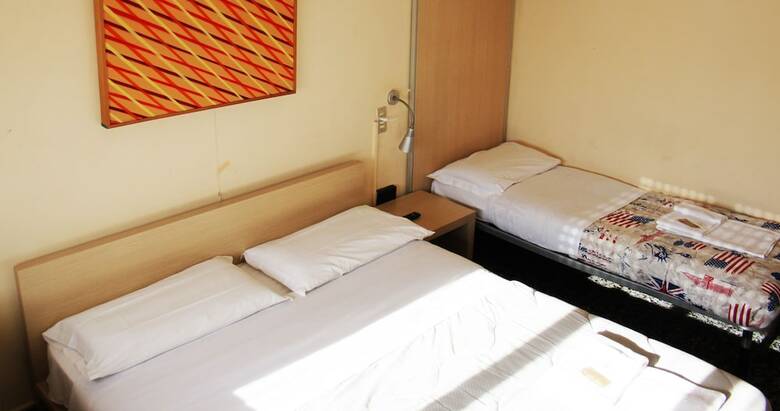 Colombo Hotel & Hostel For Backpackers