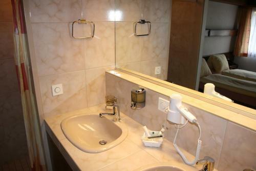 Hotel Gl�rnisch Hof