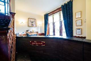 Oyo Douglas Hotel