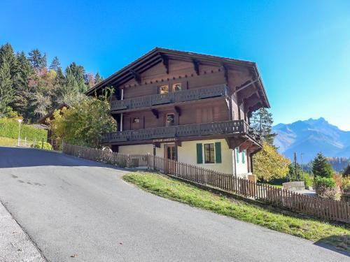 Holiday Home Riant-soleil Arveyes