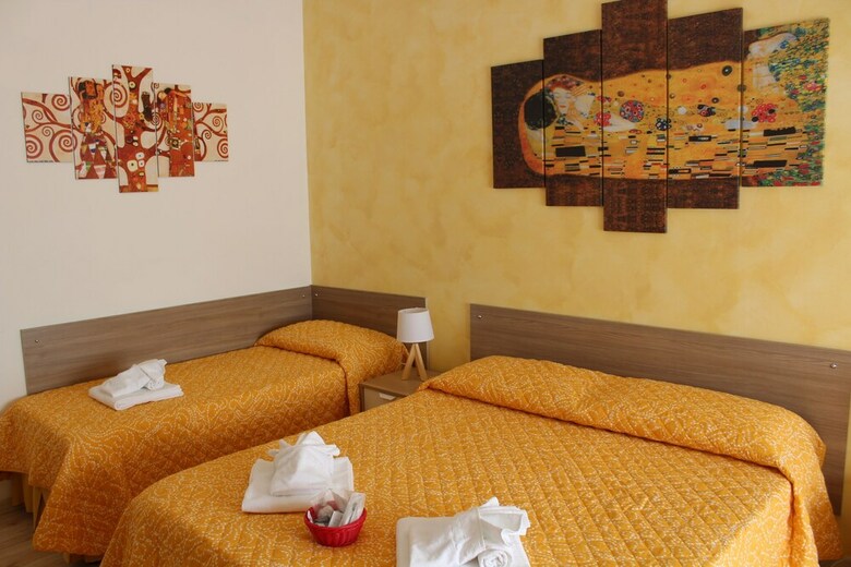 Bed & Breakfast Damiani & Sister Guest House